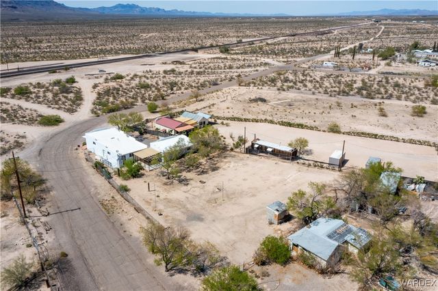 3863 W Third Avenue, Yucca, AZ 86438