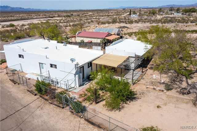 3863 W Third Avenue, Yucca, AZ 86438