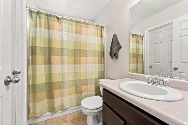 1886 S DAHL LN, Syracuse, UT 84075