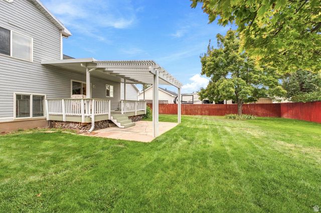 1886 S DAHL LN, Syracuse, UT 84075