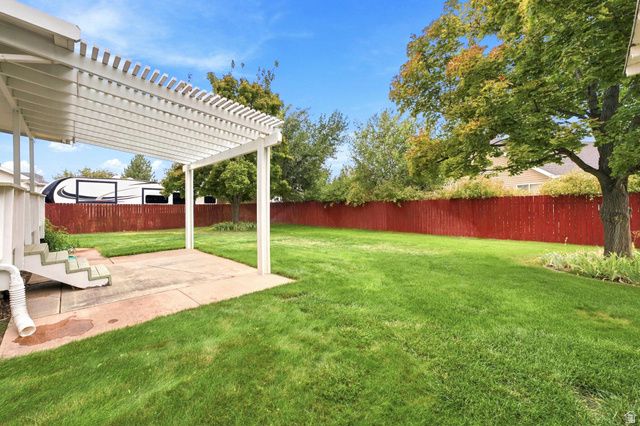 1886 S DAHL LN, Syracuse, UT 84075
