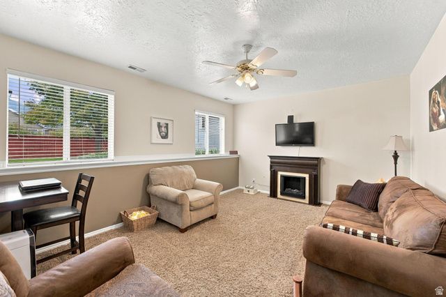 1886 S DAHL LN, Syracuse, UT 84075