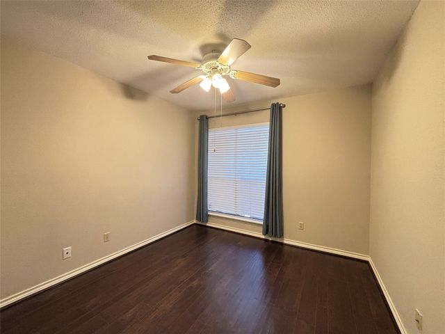 8020 Braesmain Drive 1604, Houston, TX 77025