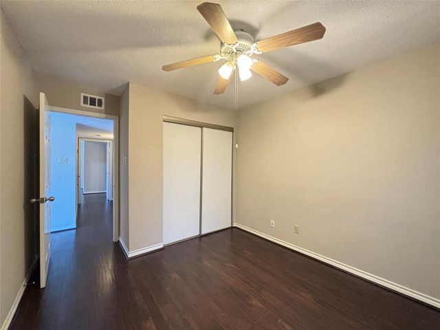 8020 Braesmain Drive 1604, Houston, TX 77025
