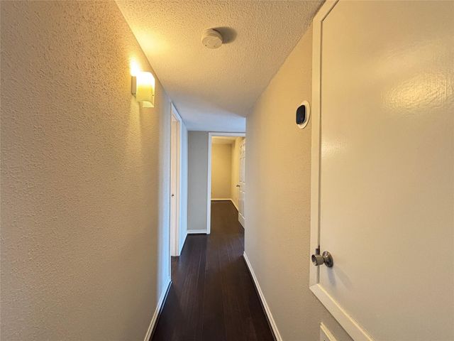 8020 Braesmain Drive 1604, Houston, TX 77025