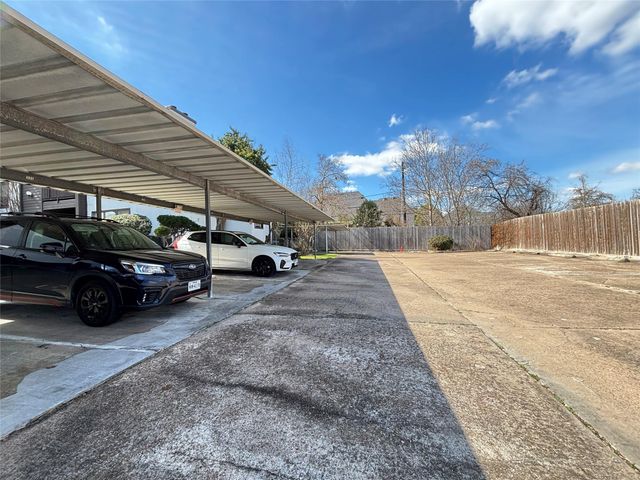 8020 Braesmain Drive 1604, Houston, TX 77025