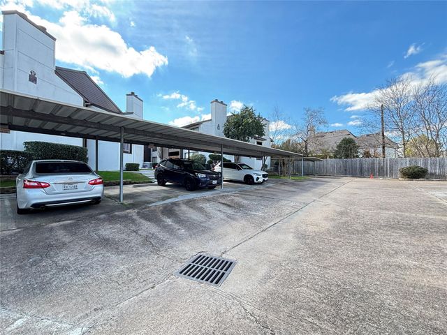 8020 Braesmain Drive 1604, Houston, TX 77025