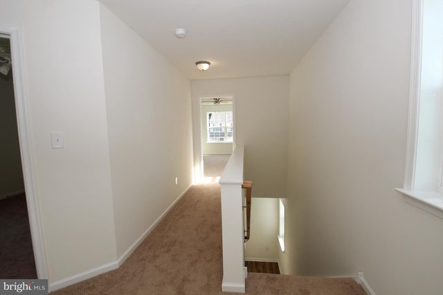 3 BUTTONWOOD AVE, New Castle, DE 19720