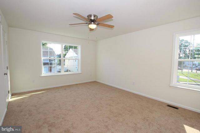 3 BUTTONWOOD AVE, New Castle, DE 19720