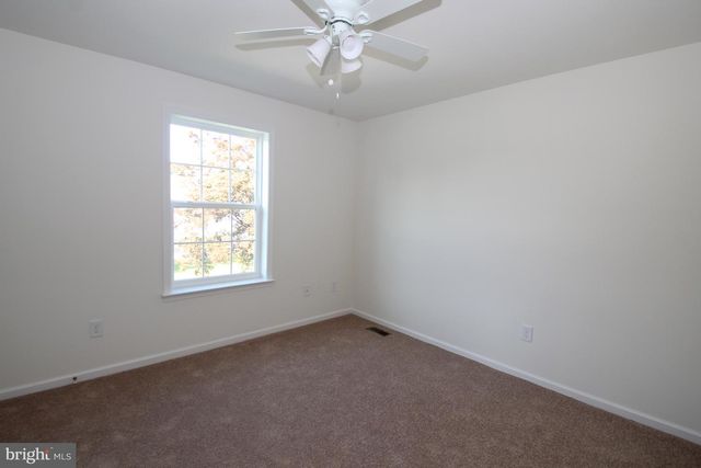 3 BUTTONWOOD AVE, New Castle, DE 19720