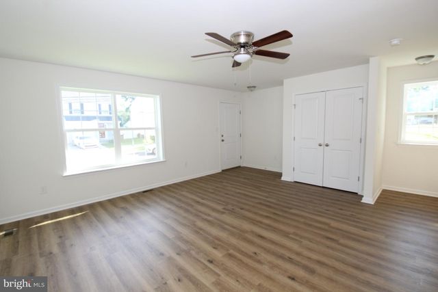 3 BUTTONWOOD AVE, New Castle, DE 19720
