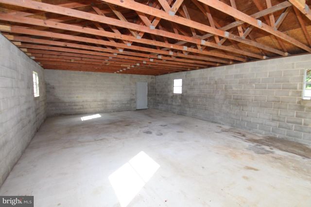 3 BUTTONWOOD AVE, New Castle, DE 19720