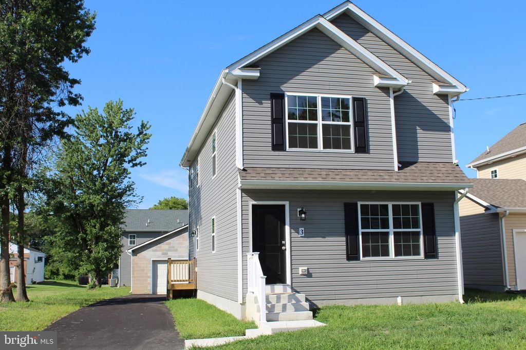 3 BUTTONWOOD AVE, New Castle, DE 19720