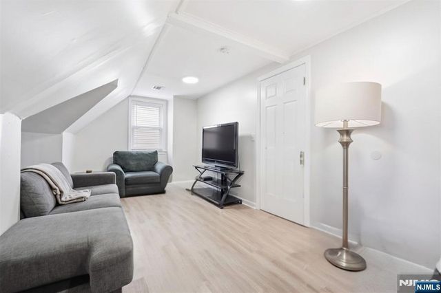 63 Linden Avenue, Irvington, NJ 07111