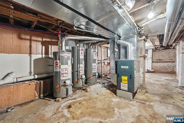 63 Linden Avenue, Irvington, NJ 07111