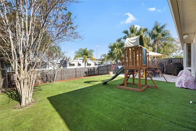 2582 NORTHFIELD LANE, Clearwater, FL 33761