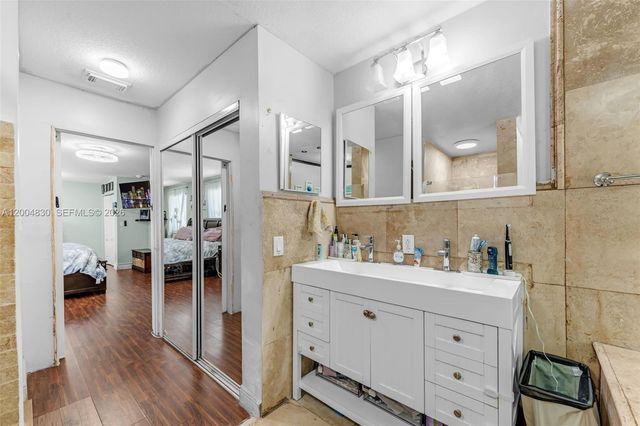 13891 SW 39th Terrace, Miami, FL 33175