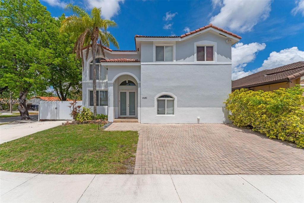 13891 SW 39th Terrace, Miami, FL 33175