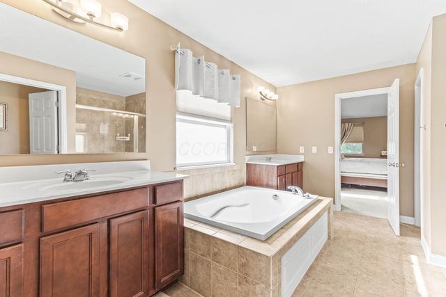 1356 Scotsman Drive, Grove City, OH 43123