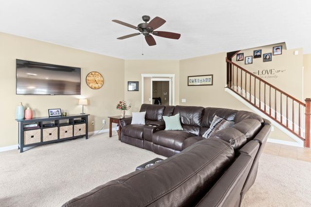 1356 Scotsman Drive, Grove City, OH 43123