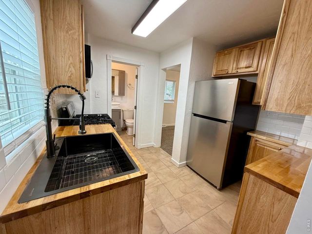 1006 4th St, Greeley, CO 80631