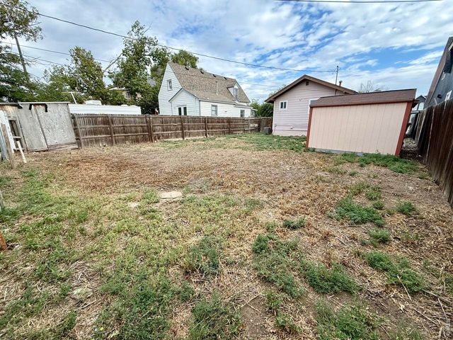 1006 4th St, Greeley, CO 80631