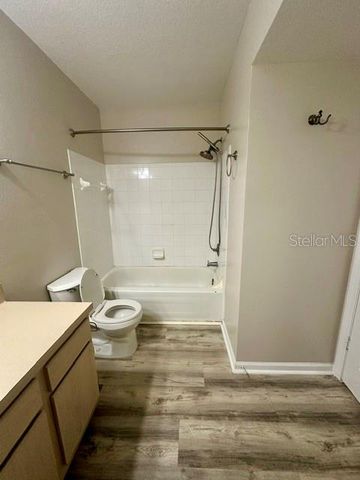 725 CREST PINES DRIVE 426, Orlando, FL 32828