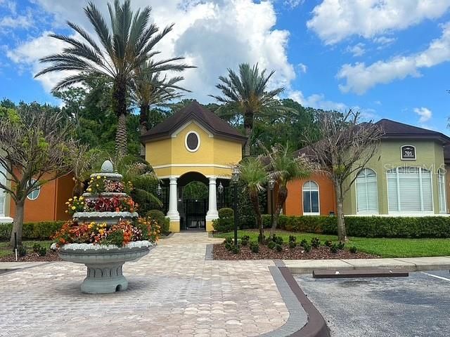 725 CREST PINES DRIVE 426, Orlando, FL 32828