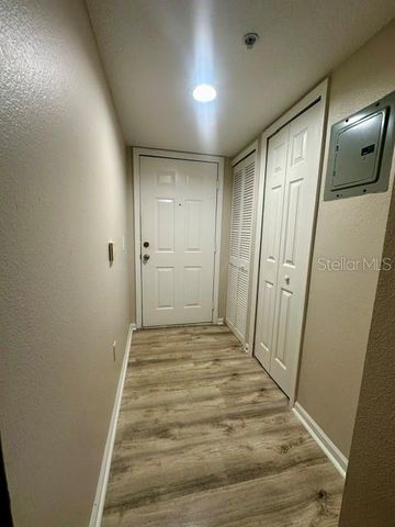 725 CREST PINES DRIVE 426, Orlando, FL 32828