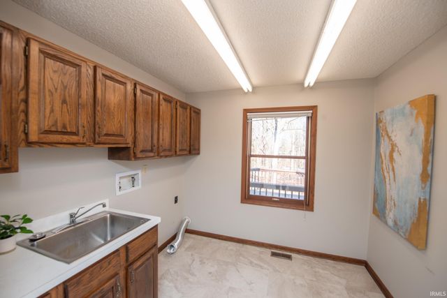 4120 Black Forest Lane, West Lafayette, IN 47906