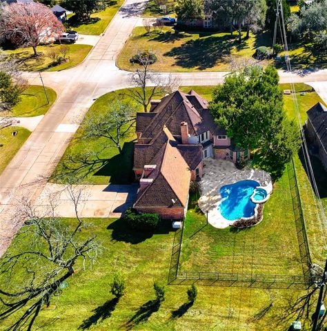 5023 Waterbeck Street, Fulshear, TX 77441