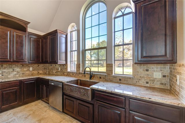 5023 Waterbeck Street, Fulshear, TX 77441