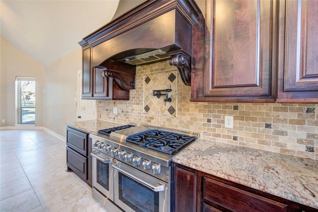 5023 Waterbeck Street, Fulshear, TX 77441