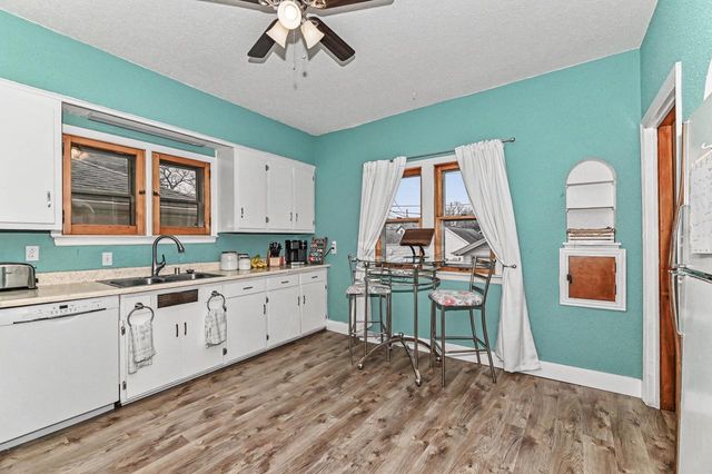 2009 S 77th STREET, West Allis, WI 53219