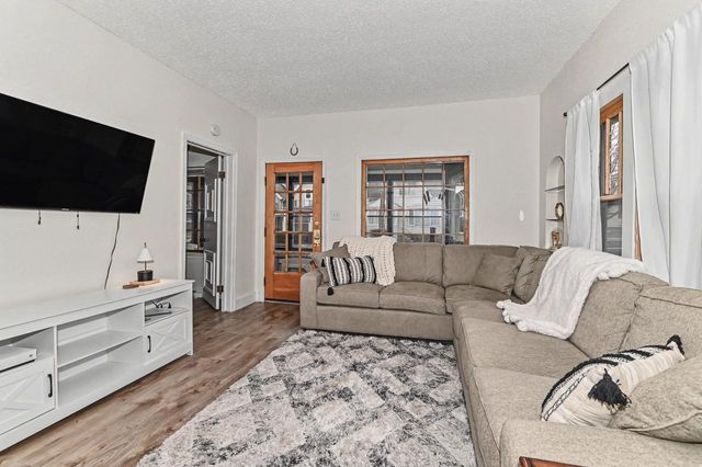 2009 S 77th STREET, West Allis, WI 53219