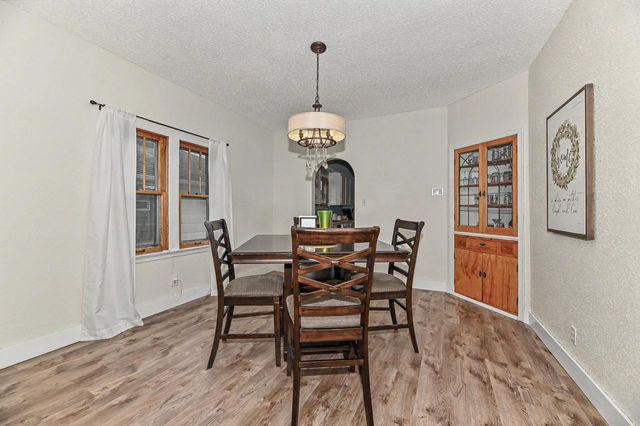 2009 S 77th STREET, West Allis, WI 53219