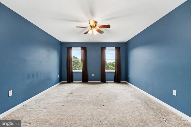5 W GREENHOUSE RD, Dillsburg, PA 17019