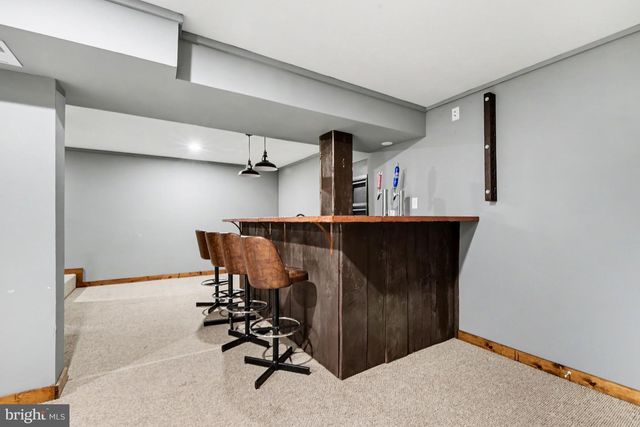 5 W GREENHOUSE RD, Dillsburg, PA 17019