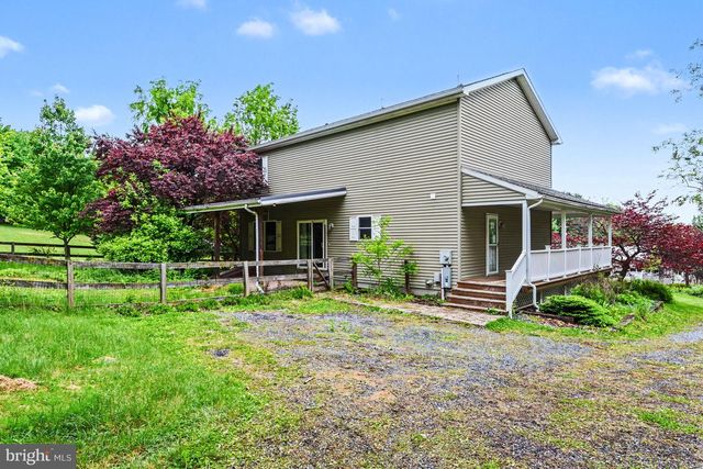 5 W GREENHOUSE RD, Dillsburg, PA 17019