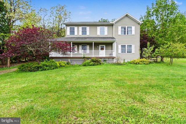 5 W GREENHOUSE RD, Dillsburg, PA 17019