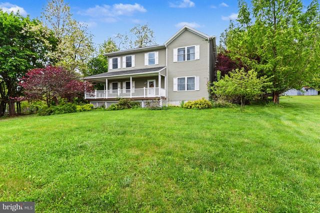 5 W GREENHOUSE RD, Dillsburg, PA 17019
