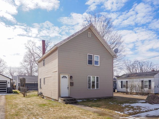 210 Cedar Street, Paw Paw, MI 49079
