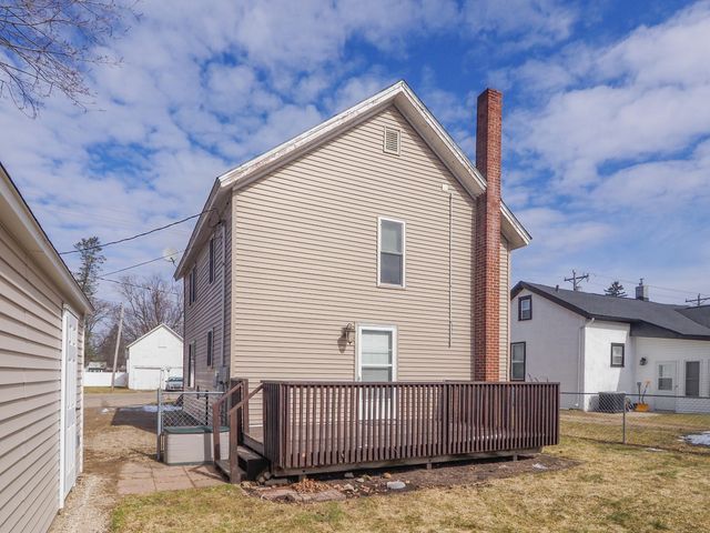 210 Cedar Street, Paw Paw, MI 49079