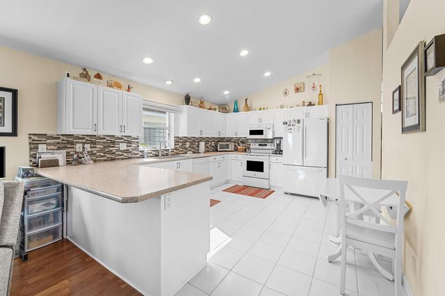 5097 Robino Circle, West Palm Beach, FL 33417