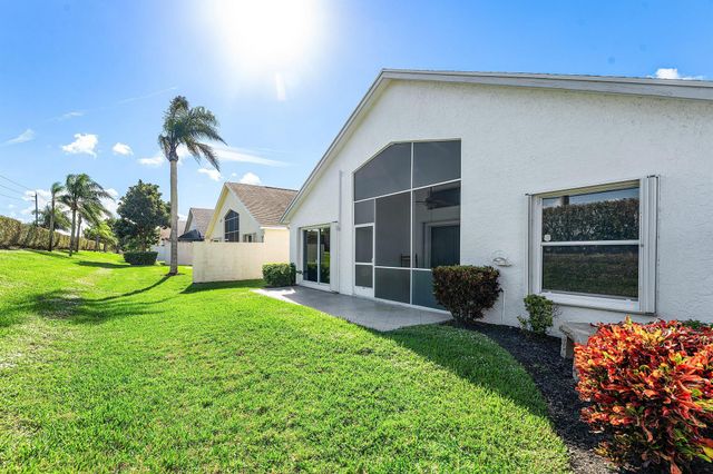 5097 Robino Circle, West Palm Beach, FL 33417