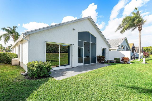 5097 Robino Circle, West Palm Beach, FL 33417