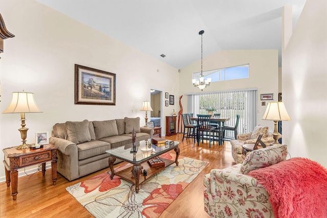 5097 Robino Circle, West Palm Beach, FL 33417