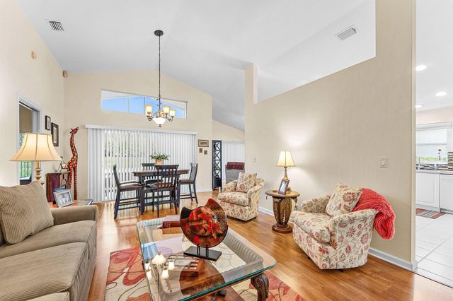 5097 Robino Circle, West Palm Beach, FL 33417