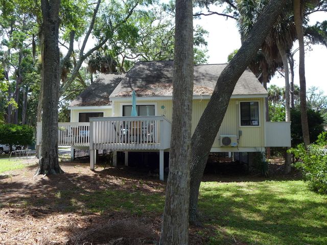 429 Sea Cloud Circle, Edisto Island, SC 29438