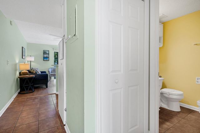 429 Sea Cloud Circle, Edisto Island, SC 29438